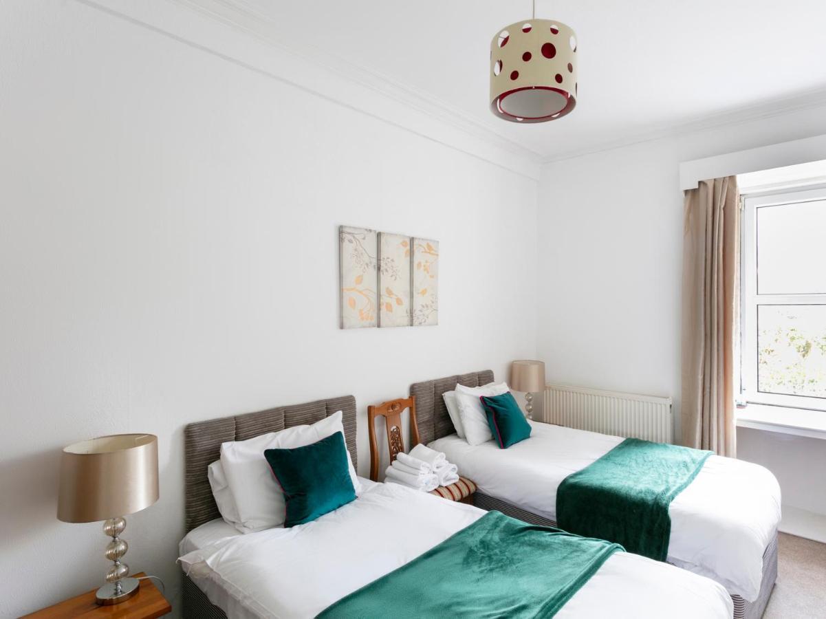 גלאזגו Oyo Lochinvar Hotel מראה חיצוני תמונה